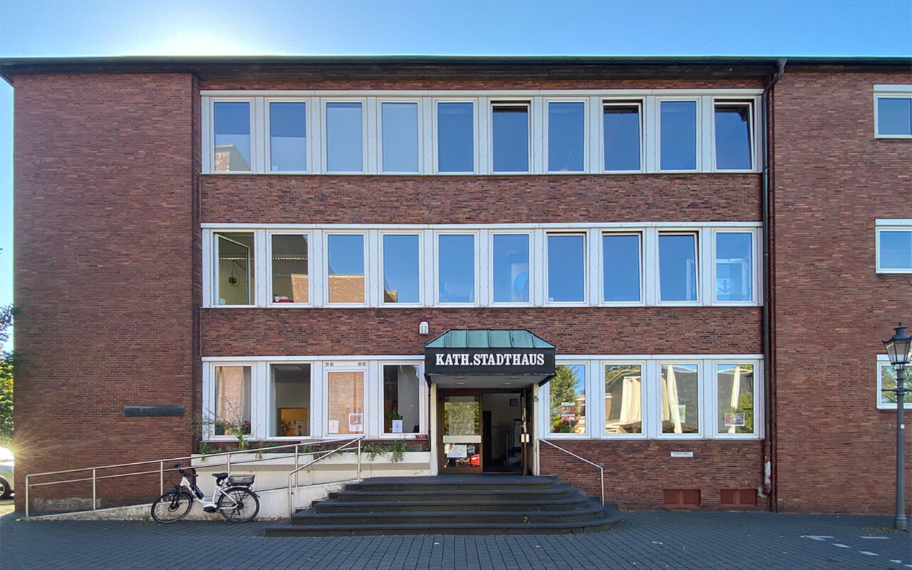 Katholisches Stadthaus, Frontansicht